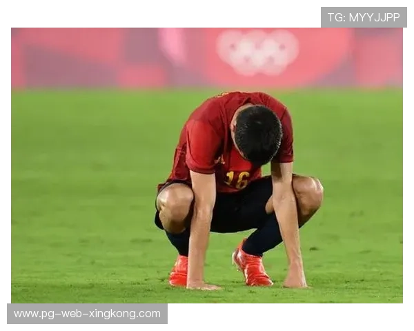 佩德里在狭小空间完成处理